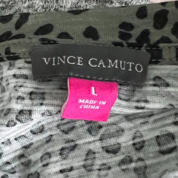 NWT VINCE CAMUTO Grey Green Crew Neck Animal Print Scoop‎ Neck Tee (L) - Picture 6 of 8